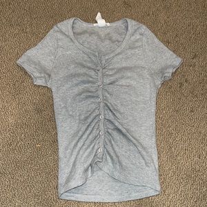 Medium Tilly’s gray fitted shirt with no flaws